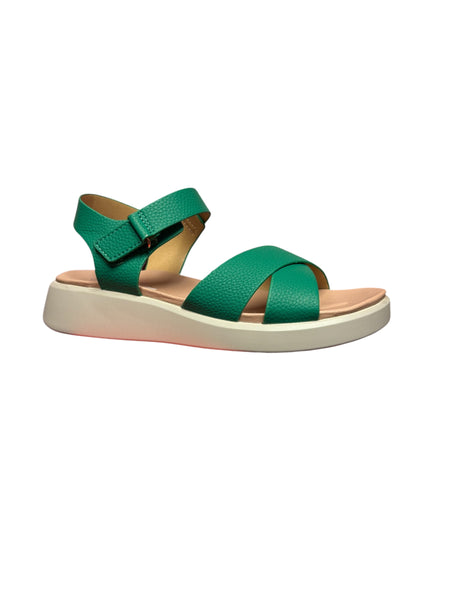 B929820 green summer sandal